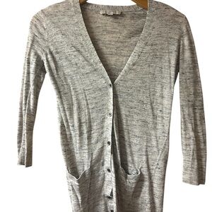 🛍️5/$25 Petite size S Gray Loft cardigan